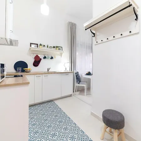 Deluxe Portic, Self Check-in Apartment *