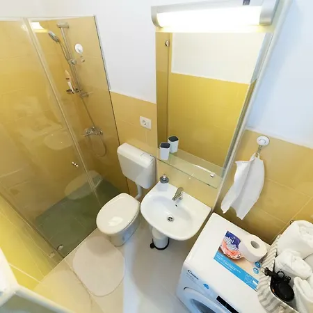 Portić, Self Check-in *