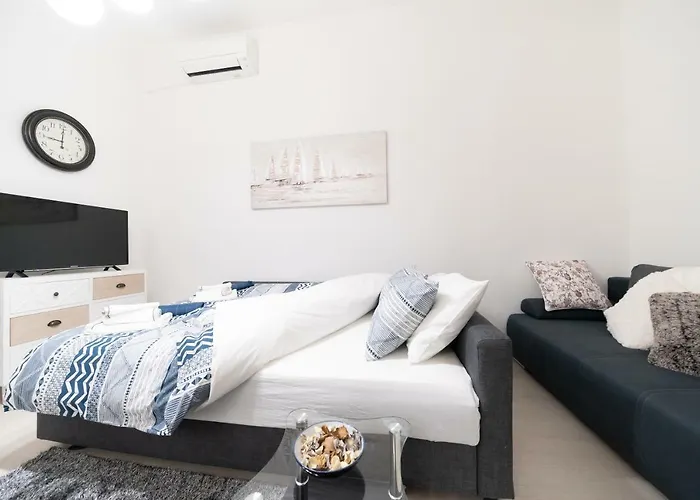 Portic, Self Check-in 公寓 扎达尔