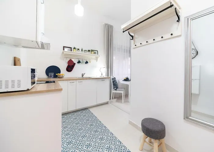 Portic, Self Check-in 아파트 *